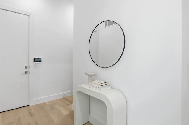 610 N Oak Cliff Boulevard 302, Dallas, TX 75208