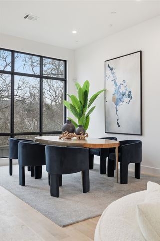 610 N Oak Cliff Boulevard 302, Dallas, TX 75208