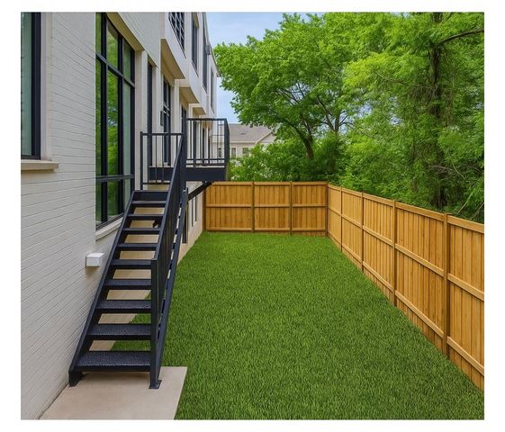 610 N Oak Cliff Boulevard 302, Dallas, TX 75208