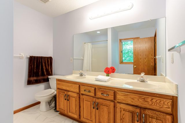 15850 Zumbrota Street NE, Ham Lake, MN 55304