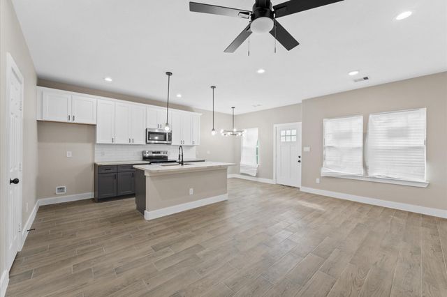 9303 Firnat Street, Houston, TX 77016