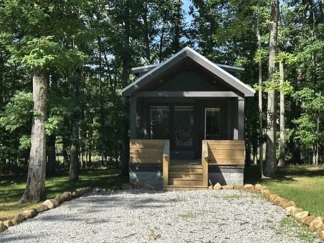 166 White Oak Court, Monteagle, TN 37356