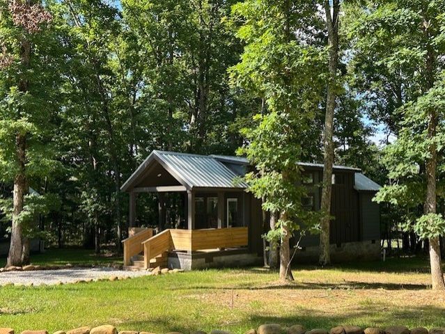 166 White Oak Court, Monteagle, TN 37356