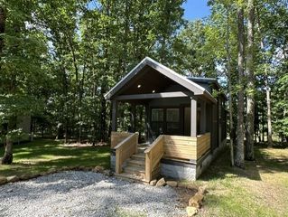 166 White Oak Court, Monteagle, TN 37356