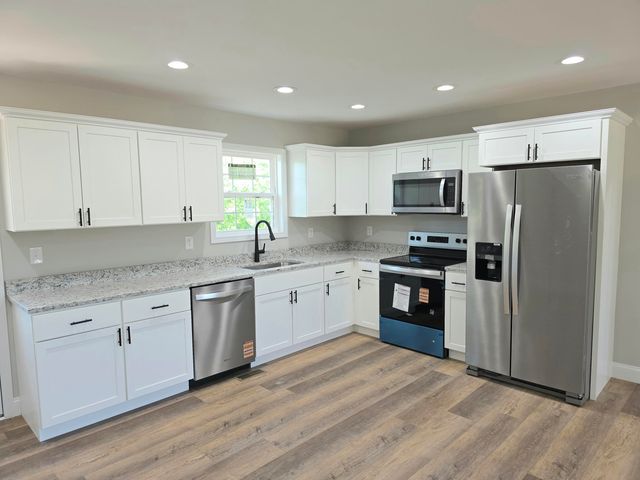 315 Hawk Creek Road, London, KY 40741