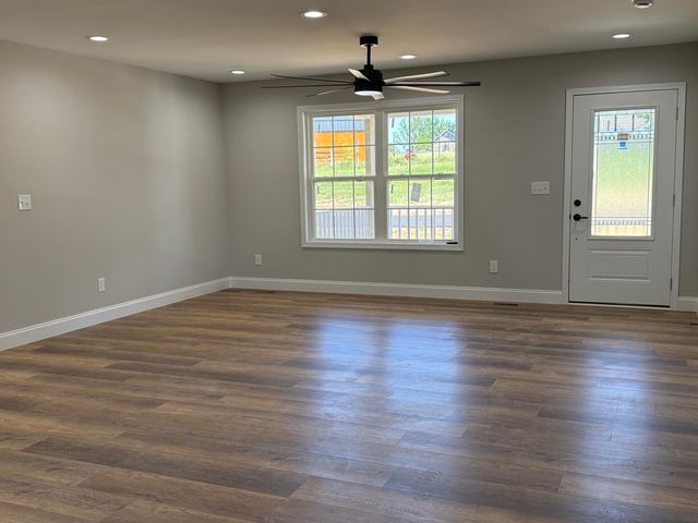 315 Hawk Creek Road, London, KY 40741