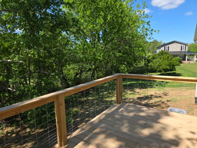 315 Hawk Creek Road, London, KY 40741