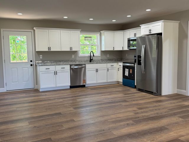 315 Hawk Creek Road, London, KY 40741