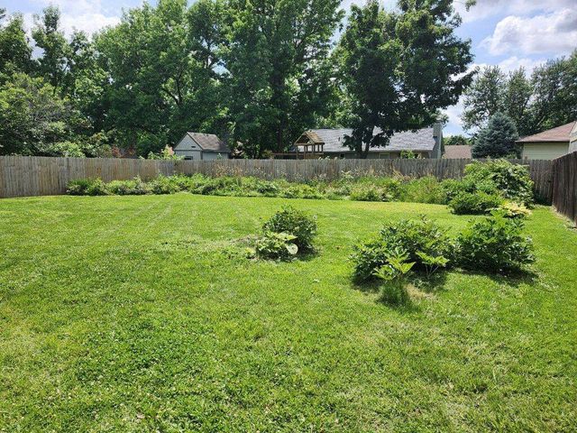 8612 N Harrison Street, Kansas City, MO 64155