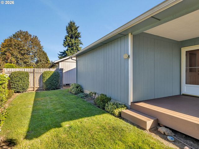 635 Ne BLAIR Ct, Salem, OR 97301