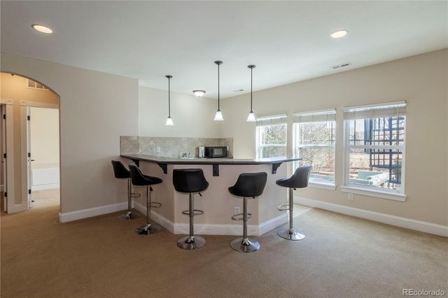 6988 S Riverwood Way, Aurora, CO 80016