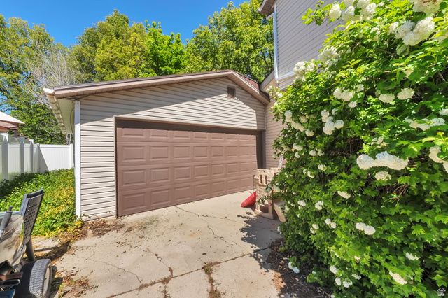 8344 S WHEATRIDGE CT, West Jordan, UT 84081