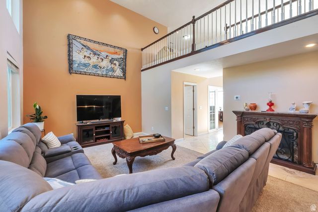 8344 S WHEATRIDGE CT, West Jordan, UT 84081