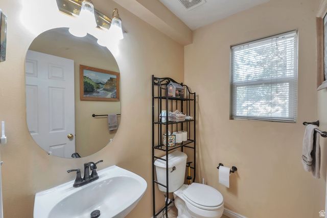 8344 S WHEATRIDGE CT, West Jordan, UT 84081