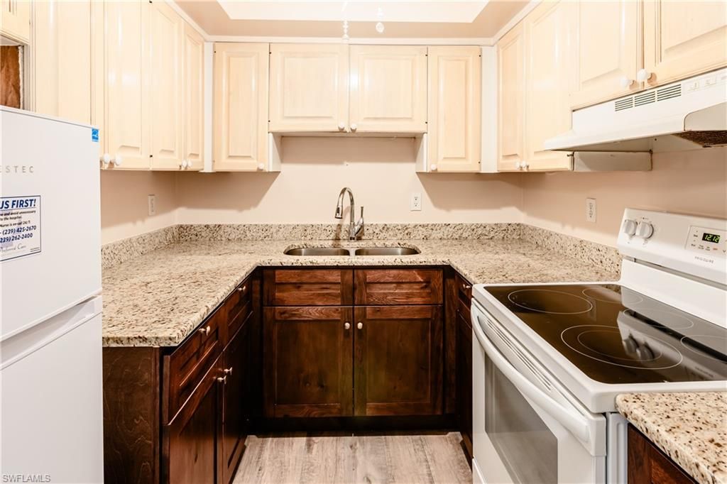 1047 Hartley AVE 109, MARCO ISLAND, FL 34145 — exterior