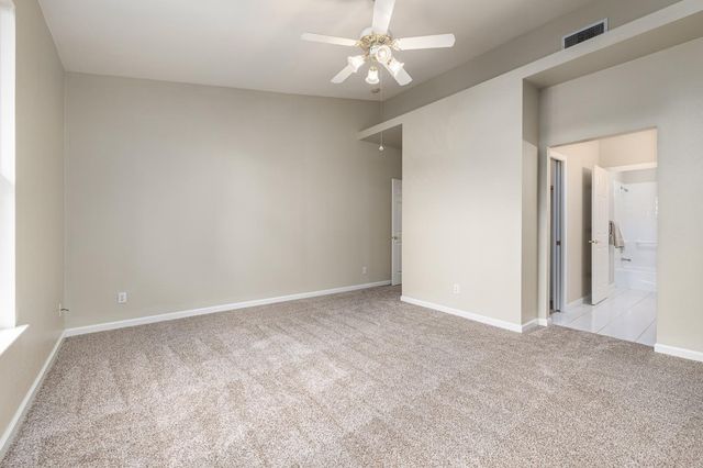 346 Village Drive, Dinuba, CA 93618