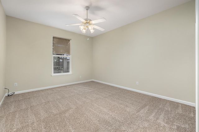 346 Village Drive, Dinuba, CA 93618