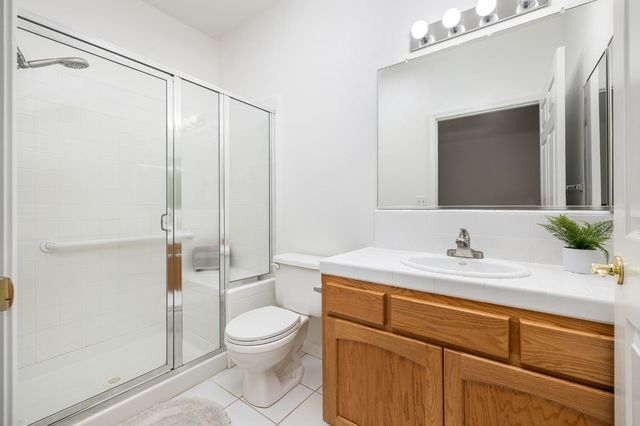 346 Village Drive, Dinuba, CA 93618