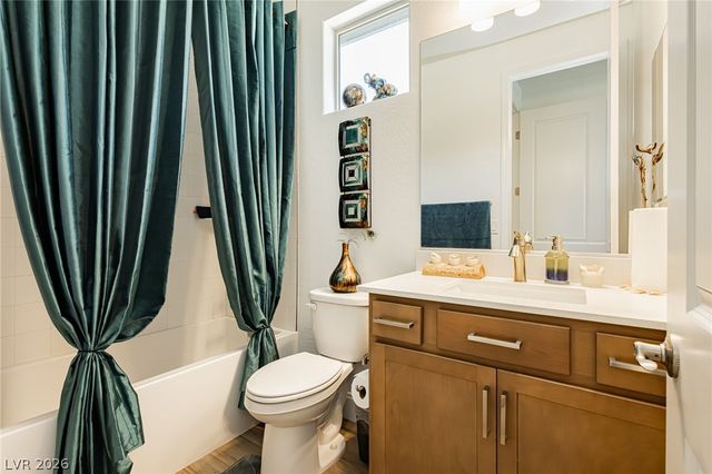 10135 Carmine Clay Drive, Las Vegas, NV 89143