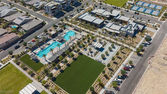 10135 Carmine Clay Drive, Las Vegas, NV 89143