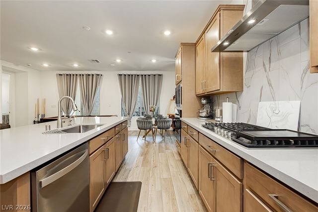 10135 Carmine Clay Drive, Las Vegas, NV 89143