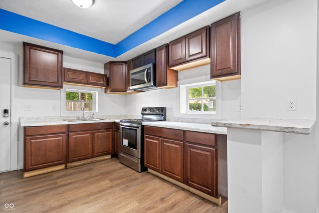 541 Dayton Avenue, Indianapolis, IN 46203