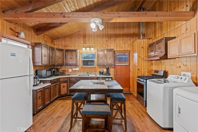 904 Michael Ave, Big Bear City, CA 92314