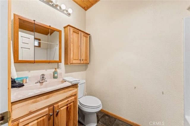 904 Michael Ave, Big Bear City, CA 92314