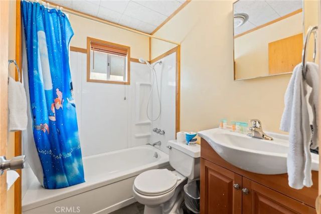904 Michael Ave, Big Bear City, CA 92314