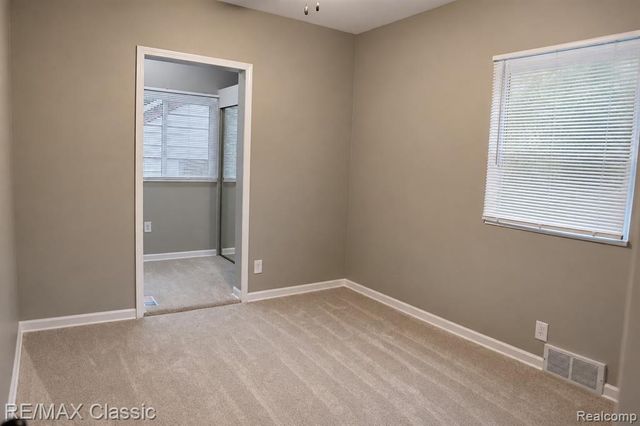 320 S Rochester Road, Clawson, MI 48017