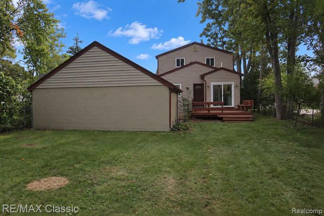 320 S Rochester Road, Clawson, MI 48017