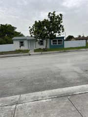 22020 SW 115th Ct, Miami, FL 33170
