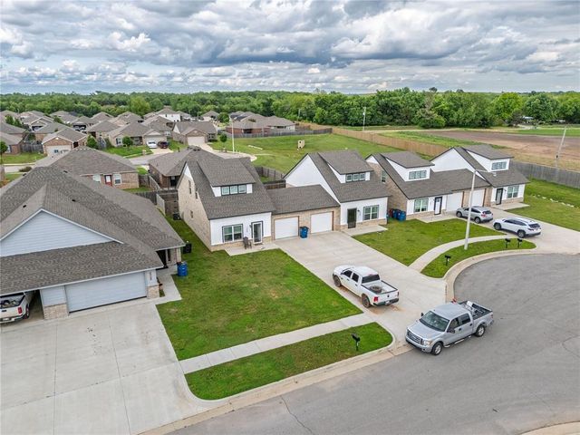 1664 Comice Drive, Newcastle, OK 73065