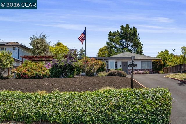 17786 Parker Rd, Castro Valley, CA 94546