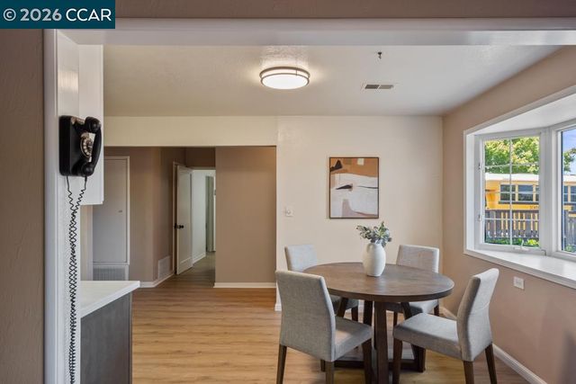 17786 Parker Rd, Castro Valley, CA 94546