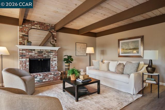17786 Parker Rd, Castro Valley, CA 94546