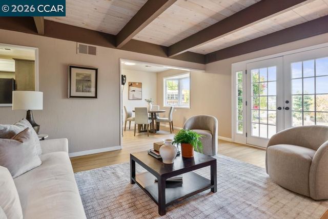 17786 Parker Rd, Castro Valley, CA 94546