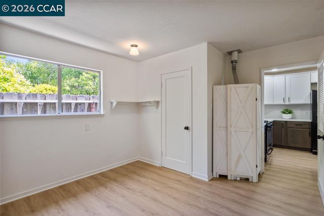 17786 Parker Rd, Castro Valley, CA 94546