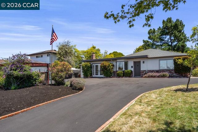 17786 Parker Rd, Castro Valley, CA 94546