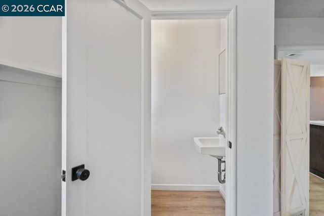 17786 Parker Rd, Castro Valley, CA 94546