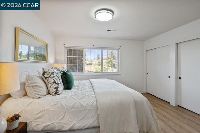 17786 Parker Rd, Castro Valley, CA 94546