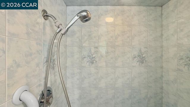 17786 Parker Rd, Castro Valley, CA 94546