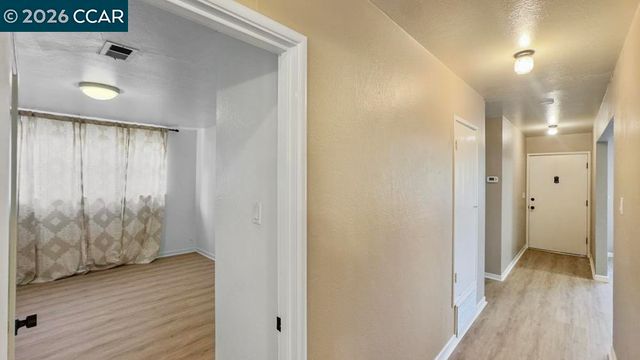 17786 Parker Rd, Castro Valley, CA 94546