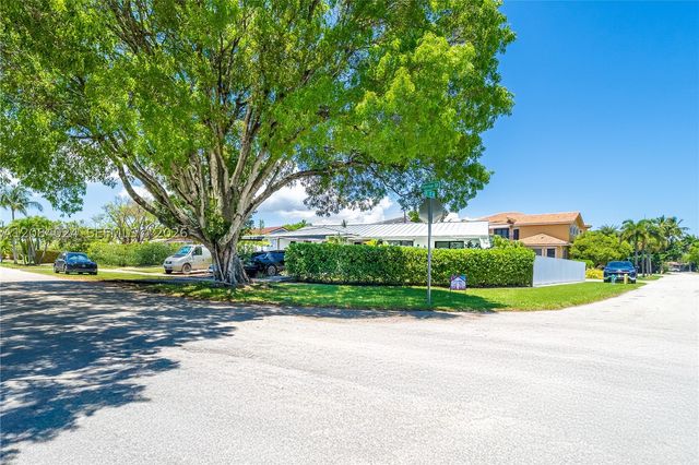 1301 Funston St, Hollywood, FL 33019