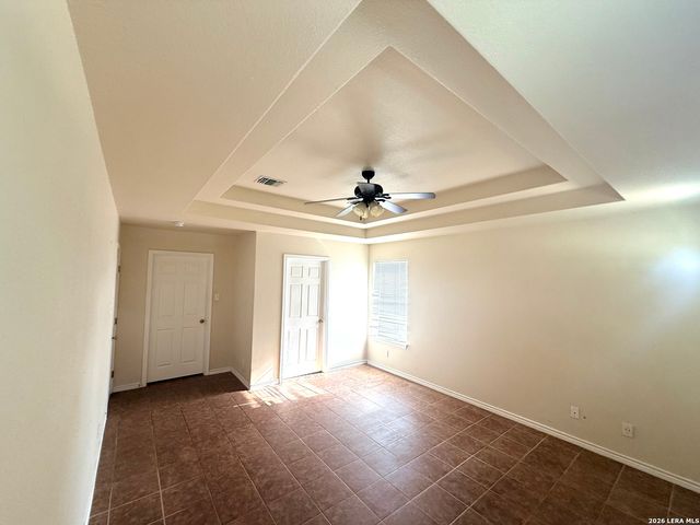 116 Palomino Trail, Natalia, TX 78059