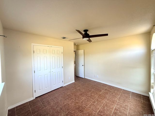 116 Palomino Trail, Natalia, TX 78059