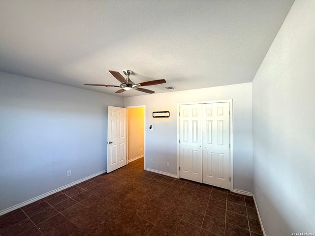 116 Palomino Trail, Natalia, TX 78059