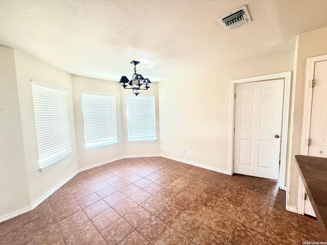 116 Palomino Trail, Natalia, TX 78059