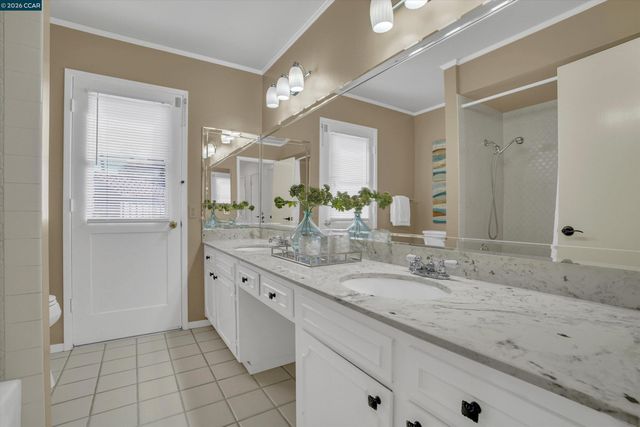 2975 Graymont Ct, Concord, CA 94518