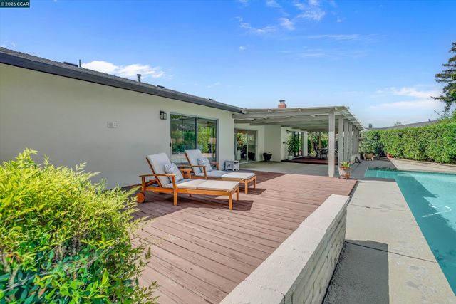 2975 Graymont Ct, Concord, CA 94518